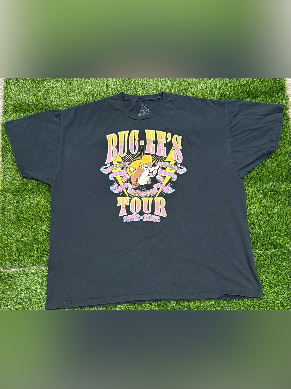 Buc-ee's Tour 1982-2022 Double-Sided Graphic T-Shirt Black Crew Neck 2XL
